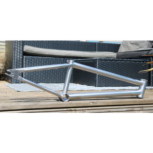 Total BMX Killabee 18" Titan BMX váz 