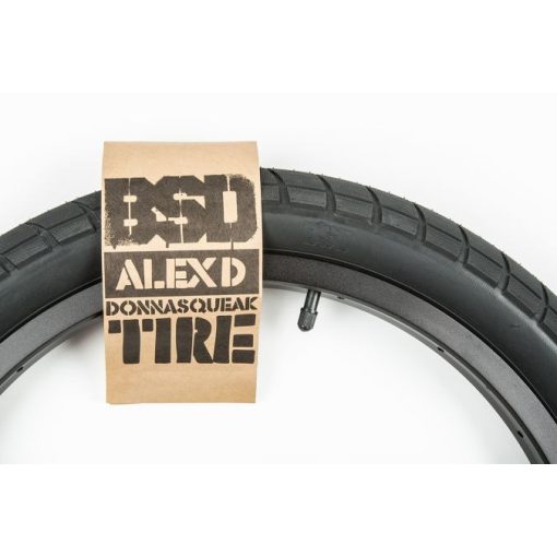 BSD Donnasqueak 20x2,25“ Alex Donnachie Signature BMX külsőgumi - fekete