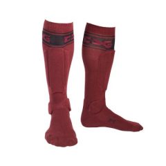 TSG Riot Socks - bordó - protektoros zokni
