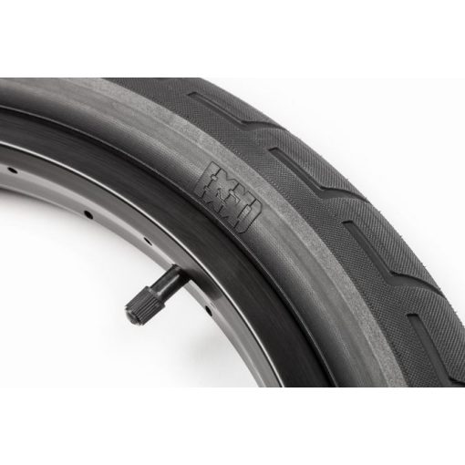 BSD Donnastreet 2,3"/2,4" Alex Donnachie Signature BMX külsőgumi - fekete